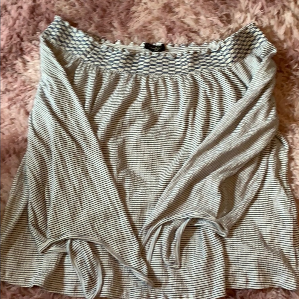 Jessica Simpson top